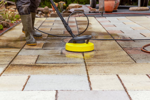 Best Driveway Pressure Washing  in Center, TX
